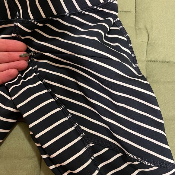 Athleta, Navy Stripped, Cropped Leggings, Size Small - Picture 6 of 11